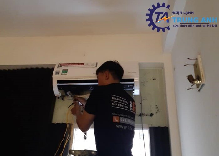 Thợ sửa điều hoà tại Hà Nội – Trung Anh