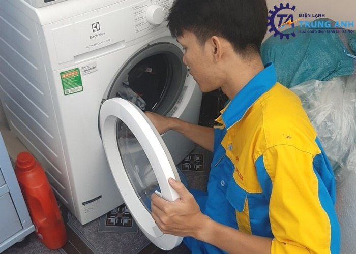 Điện Lạnh Trung Anh để sửa máy giặt tại Long Biên